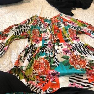 Spense top multi color